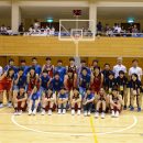 女子U18日本代表チームと茨城選抜の記念撮影