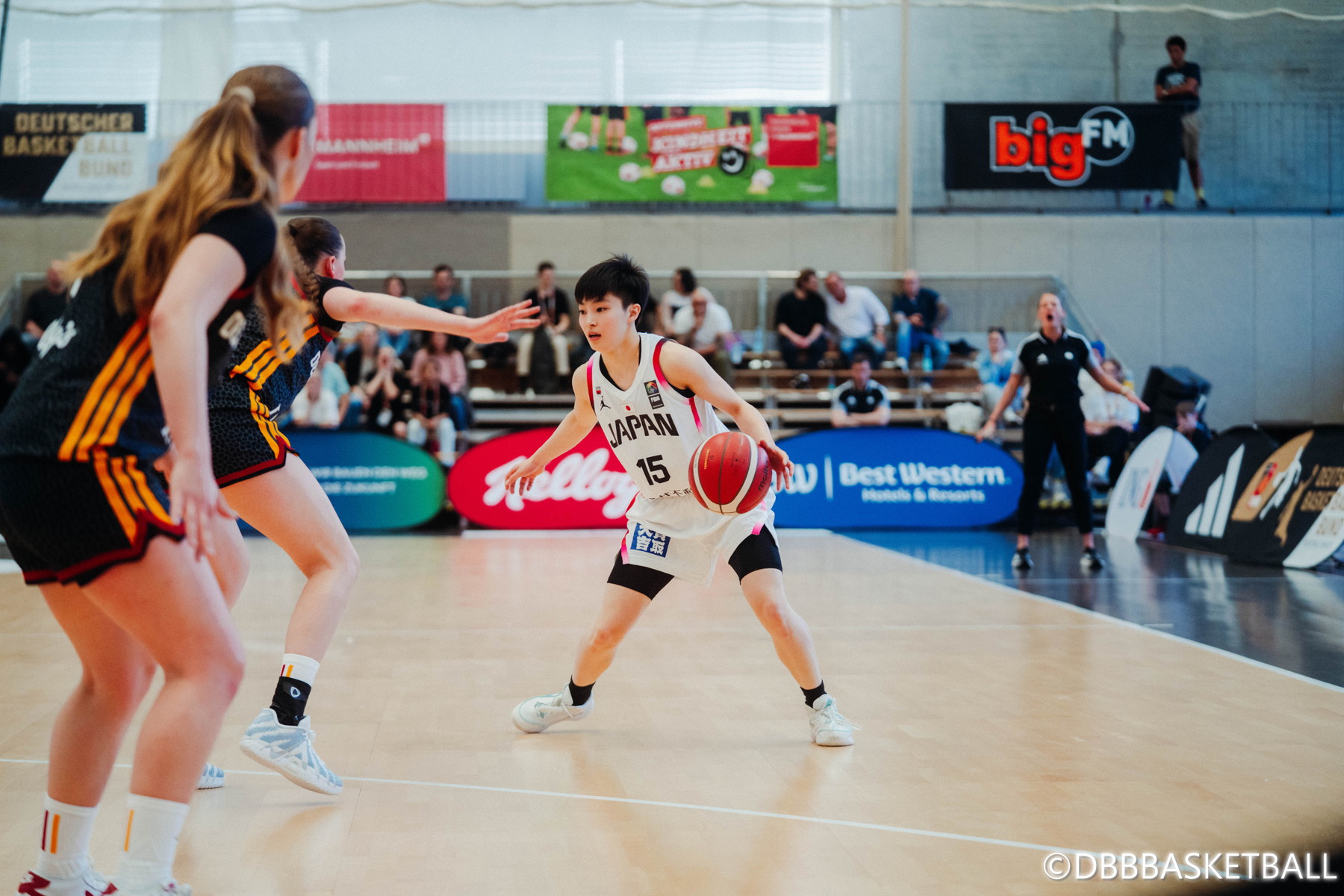 DBB_AST26_April_Mannheim_0904_JPNfGERf_Berger_1-16[1]